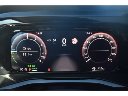 Volkswagen Multivan 1.5 eHybrid 245 PK L2 Bulli Edition 4Motion | PANORAMA DAK | TREKHAAK | CAMERA | STUUR+STOELVERW... ActivLease financial lease