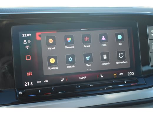 Volkswagen Multivan 1.5 eHybrid 245 PK L2 Bulli Edition 4Motion | PANORAMA DAK | TREKHAAK | CAMERA | STUUR+STOELVERW... ActivLease financial lease