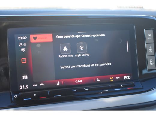 Volkswagen Multivan 1.5 eHybrid 245 PK L2 Bulli Edition 4Motion | PANORAMA DAK | TREKHAAK | CAMERA | STUUR+STOELVERW... ActivLease financial lease