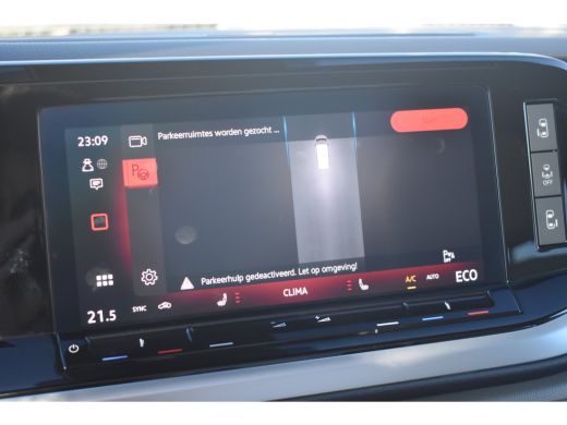 Volkswagen Multivan 1.5 eHybrid 245 PK L2 Bulli Edition 4Motion | PANORAMA DAK | TREKHAAK | CAMERA | STUUR+STOELVERW... ActivLease financial lease