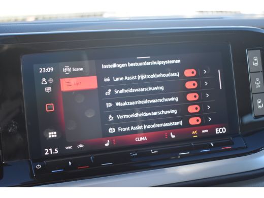 Volkswagen Multivan 1.5 eHybrid 245 PK L2 Bulli Edition 4Motion | PANORAMA DAK | TREKHAAK | CAMERA | STUUR+STOELVERW... ActivLease financial lease