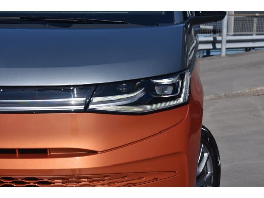 Volkswagen Multivan 1.5 eHybrid 245 PK L2 Bulli Edition 4Motion | PANORAMA DAK | TREKHAAK | CAMERA | STUUR+STOELVERW... ActivLease financial lease