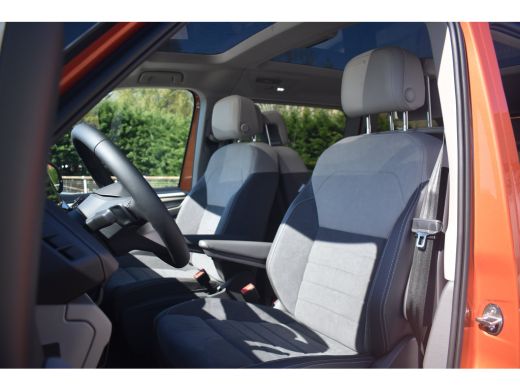 Volkswagen Multivan 1.5 eHybrid 245 PK L2 Bulli Edition 4Motion | PANORAMA DAK | TREKHAAK | CAMERA | STUUR+STOELVERW... ActivLease financial lease