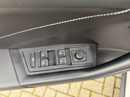 Volkswagen T-Roc 1.5 TSI R-Line Edition Ascotgrau | Schuifdak ActivLease financial lease