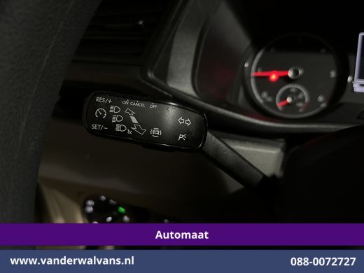 Volkswagen Transporter 2.0 TDI 150pk Automaat L2H1 Euro6 Airco | Navigatie | Apple Carplay | 2500kg Trekhaak | Cruisecon... ActivLease financial lease