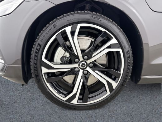 Volvo  V60 T6 Recharge Plus Bright | 19" | Trekhaak | Leder | Elektrisch verst. Stoelen | Stoel/Stuur/achter... ActivLease financial lease