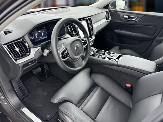 Volvo  V60 T6 Recharge Plus Bright | 19" | Trekhaak | Leder | Elektrisch verst. Stoelen | Stoel/Stuur/achter... ActivLease financial lease