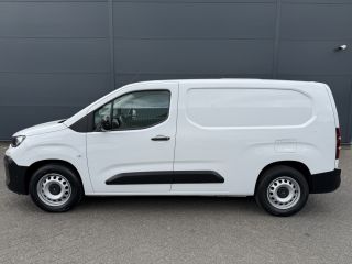 Citroën &euml;-Berlingo 136 L2 50 kWh (Camera - Parkeersensoren V+A - Laadruimte betimmering - Navigatie - Apple Carplay ...
