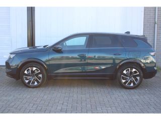 Opel Grandland 1.6 Turbo Plug-in-Hybrid Ultimate / Trekhaak / LEDER / Navigatie / 360 Camera / Panoramadak / Par...