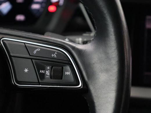 Audi A3 40 TFSIe Edition | SOH 94% | Panoramadak | Carplay | Virtual Cockpit | Climate control | Parkeerh... ActivLease financial lease