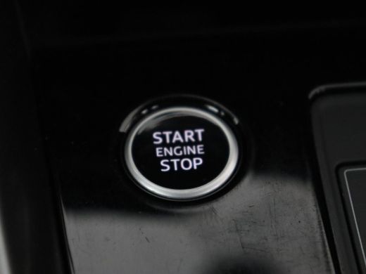 Audi A3 40 TFSIe Edition | SOH 94% | Panoramadak | Carplay | Virtual Cockpit | Climate control | Parkeerh... ActivLease financial lease