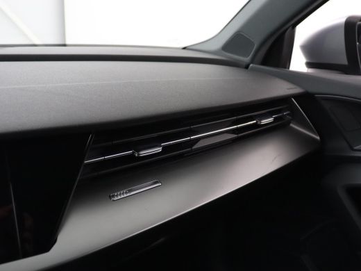 Audi A3 40 TFSIe Edition | SOH 94% | Panoramadak | Carplay | Virtual Cockpit | Climate control | Parkeerh... ActivLease financial lease