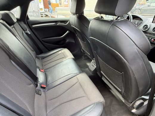 Audi A3 Limousine 30 TFSI S-Line | Trekhaak | Virtual | Navi | ActivLease financial lease