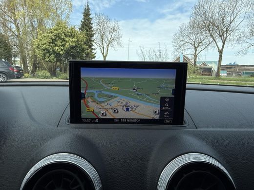 Audi A3 Limousine 30 TFSI S-Line | Trekhaak | Virtual | Navi | ActivLease financial lease