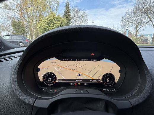 Audi A3 Limousine 30 TFSI S-Line | Trekhaak | Virtual | Navi | ActivLease financial lease