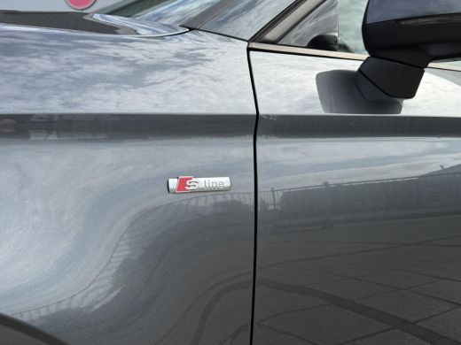 Audi A3 Limousine 30 TFSI S-Line | Trekhaak | Virtual | Navi | ActivLease financial lease