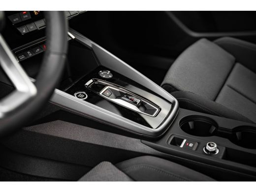 Audi A3 Sportback 40 TFSI e Advanced edition | Panoramadak | Matrix Led | Stoelverwarming ActivLease financial lease