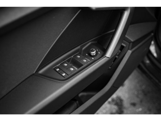 Audi A3 Sportback 40 TFSI e Advanced edition | Panoramadak | Matrix Led | Stoelverwarming ActivLease financial lease