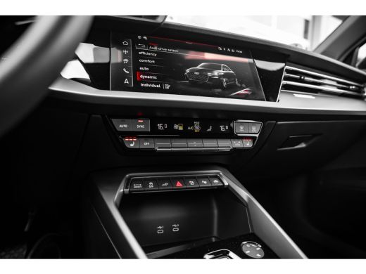 Audi A3 Sportback 40 TFSI e Advanced edition | Panoramadak | Matrix Led | Stoelverwarming ActivLease financial lease