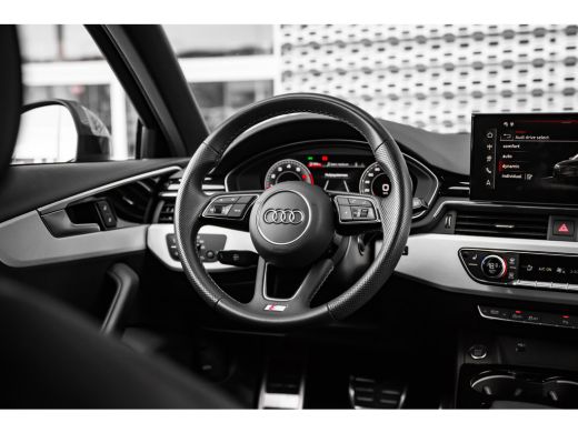 Audi A4 Avant 35 TFSI S edition Competition ActivLease financial lease