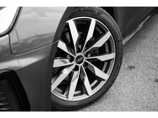 Audi A4 Avant 35 TFSI S edition Competition ActivLease financial lease
