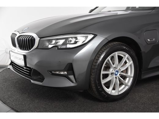 BMW 3 Serie 320e *1ste Eigenaar*Navigatie*Trekhaak*Camera*DAB* ActivLease financial lease