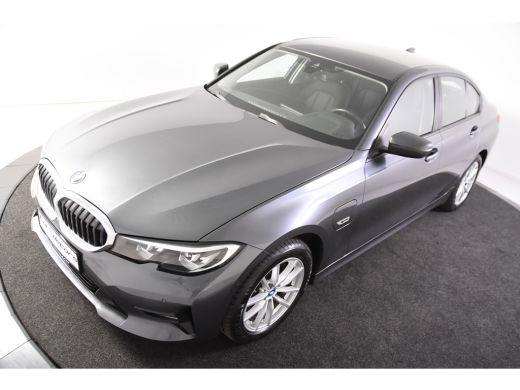 BMW 3 Serie 320e *1ste Eigenaar*Navigatie*Trekhaak*Camera*DAB* ActivLease financial lease