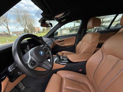 BMW 5 Serie Touring 530e Aut. M-Sport Plus | BMW Laser | Trekhaak | Camera | ActivLease financial lease