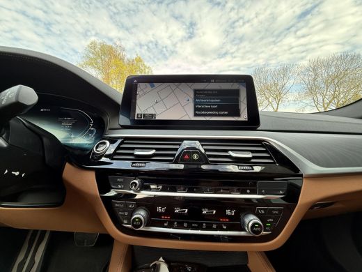 BMW 5 Serie Touring 530e Aut. M-Sport Plus | BMW Laser | Trekhaak | Camera | ActivLease financial lease