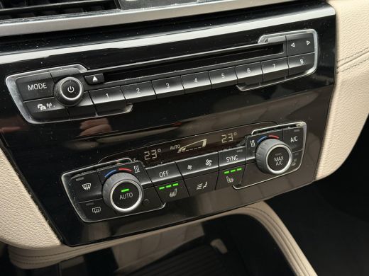 BMW X1 Aut. xDrive25e Executive Edition | SoH 85% | Trekhaak | Navi | Sfeer Verlichting | ActivLease financial lease