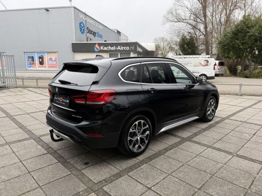 BMW X1 Aut. xDrive25e Executive Edition | SoH 85% | Trekhaak | Navi | Sfeer Verlichting | ActivLease financial lease