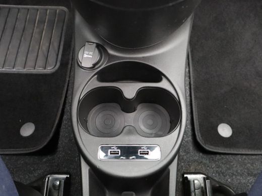 Fiat 500 1.0 Hybrid Club | Airco | Cruise Control | Apple Carplay/Android Auto ActivLease financial lease