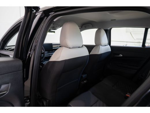 Fiat 600 1.2 Hybrid Icon | 8 Jaar Garantie | Navigatie | Camera | Winter Pack | Comfort Pack | Climate Con... ActivLease financial lease