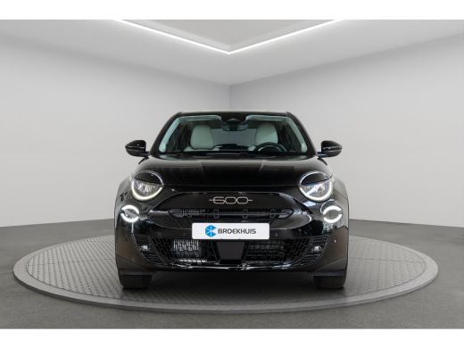 Fiat 600 1.2 Hybrid Icon | 8 Jaar Garantie | Navigatie | Camera | Winter Pack | Comfort Pack | Climate Con... ActivLease financial lease