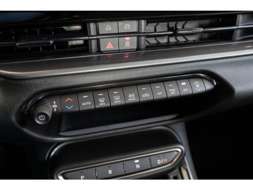 Fiat 600 1.2 Hybrid Icon | 8 Jaar Garantie | Navigatie | Camera | Winter Pack | Comfort Pack | Climate Con... ActivLease financial lease
