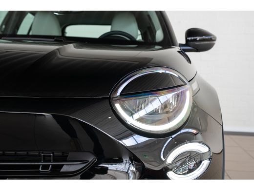 Fiat 600 1.2 Hybrid Icon | 8 Jaar Garantie | Navigatie | Camera | Winter Pack | Comfort Pack | Climate Con... ActivLease financial lease
