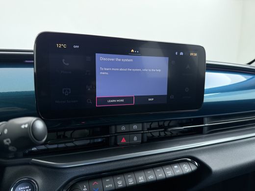 Fiat 600 Icon | 10,25" touchscreen radio met Bluetooth, DAB & USB | Automatische airconditioning | FlexFlo... ActivLease financial lease
