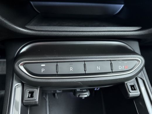Fiat 600 Icon | 10,25" touchscreen radio met Bluetooth, DAB & USB | Automatische airconditioning | FlexFlo... ActivLease financial lease