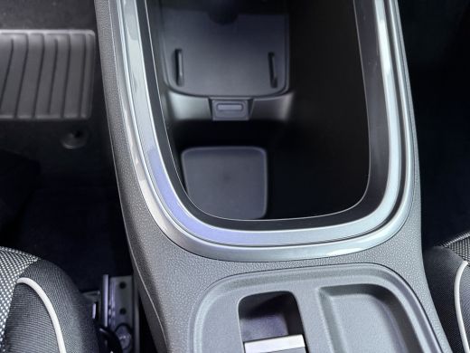 Fiat 600 Icon | 10,25" touchscreen radio met Bluetooth, DAB & USB | Automatische airconditioning | FlexFlo... ActivLease financial lease