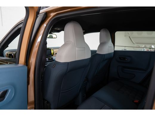 Fiat Grande Panda 1.2 Hybrid La Prima | 8 Jaar Garantie | Winter Pakket | Camera | Navigatie | Parkeersensoren | Na... ActivLease financial lease