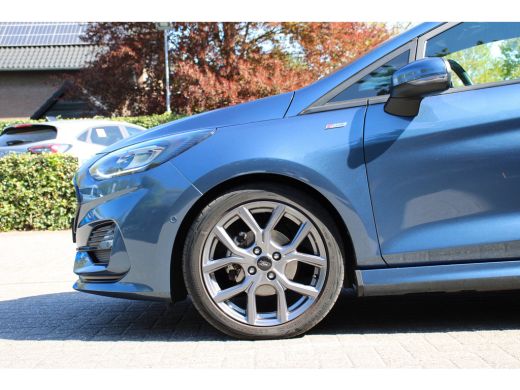 Ford Fiesta 1.0EB Hybrid ST-Line X | NL-AUTO! | 1E EIGENAAR! | TREKHAAK | CAMERA | B&O | CRUISE | DRAADLOZE L... ActivLease financial lease