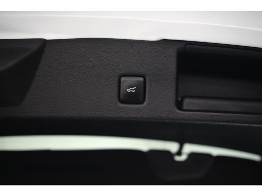 Ford Kuga Plug-In Hybrid ST-Line X Black Pack! | Wegklap Trekhaak | Adapt. Cruise | Head-Up Display | 20 In... ActivLease financial lease