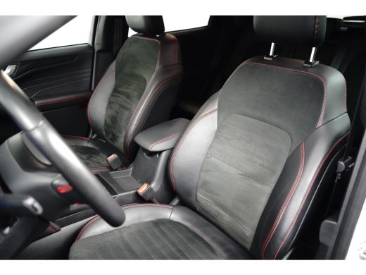 Ford Kuga Plug-In Hybrid ST-Line X Black Pack! | Wegklap Trekhaak | Adapt. Cruise | Head-Up Display | 20 In... ActivLease financial lease