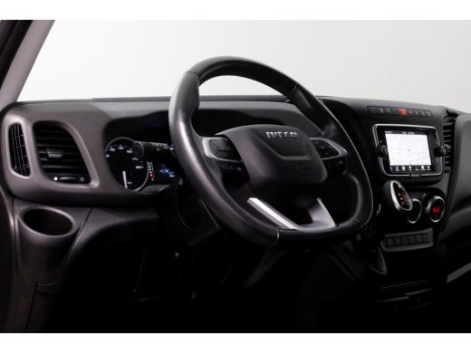 Iveco Daily 35S14 136pk HiMatic Automaat Bakwagen met laadklep en zijdeur H235cm 03-2022 ActivLease financial lease