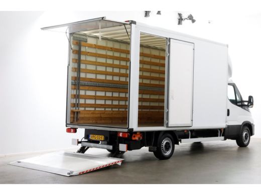 Iveco Daily 35S14 136pk HiMatic Automaat Bakwagen met laadklep en zijdeur H235cm 03-2022 ActivLease financial lease