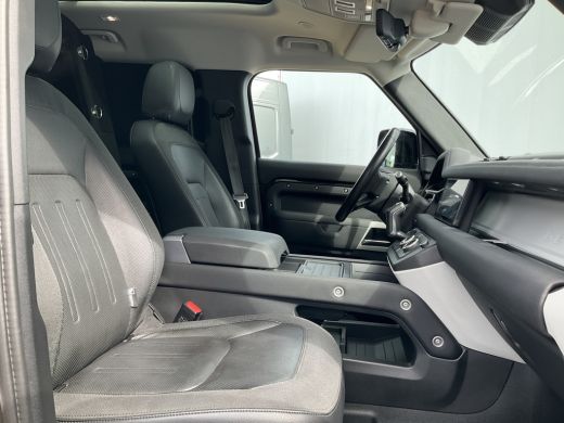 Land Rover Defender 2.0 D240 110 VAN 360&deg;Cam Carplay Memory Trekhaak(3500) Grijs kenteken ActivLease financial lease