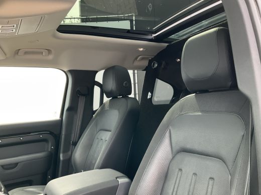 Land Rover Defender 2.0 D240 110 VAN 360&deg;Cam Carplay Memory Trekhaak(3500) Grijs kenteken ActivLease financial lease