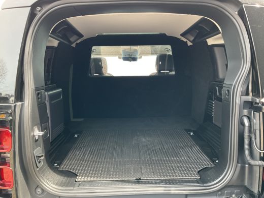 Land Rover Defender 2.0 D240 110 VAN 360&deg;Cam Carplay Memory Trekhaak(3500) Grijs kenteken ActivLease financial lease