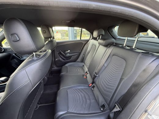 Mercedes-Benz A-Klasse 180 Aut. Edition Xenon-LED | Navi | Camera | M-Bux | Sport St. ActivLease financial lease