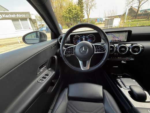 Mercedes-Benz A-Klasse 180 Aut. Edition Xenon-LED | Navi | Camera | M-Bux | Sport St. ActivLease financial lease